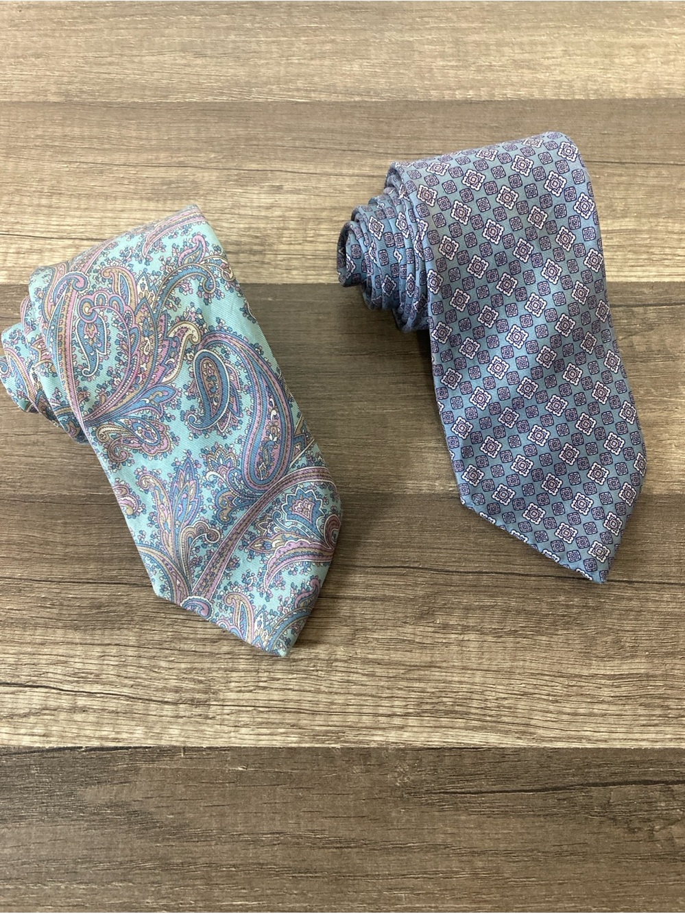 Lot Of 2 Italian Ties  100% Silk USA Vintage Men's Geometric  Paisley